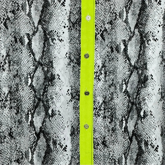 Jaclyn Smith XL Shirt Top Gray Snake Print Button Up Long Sleeve Henley V Neck - Picture 2 of 7